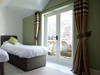 Broadrock Accommodation - Clock Cottage Chepstow Bagian luar foto